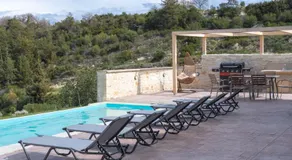 Amnia Villas with Private Pool - Image 4