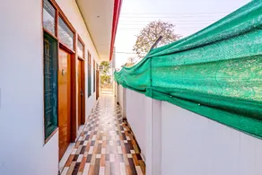 Hotel O Park View - Image 4