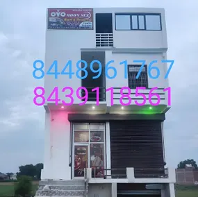 Oyo moon sez Hotel - Image 3