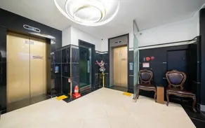 Regency Hotel - Image 5