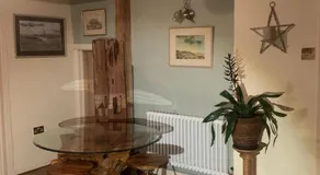 Quirky Homestay Cottage, 2 Bedrooms can be booked separately - with Guest Lounge 8 mins from Holmfirth - Image 4