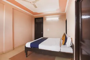 SPOT ON 71912 Hotel Aakash And Guesthouse - Image 2