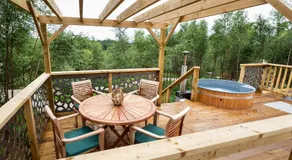 Yurtshire Eavestone Lake - Birch Yurt - Image 5