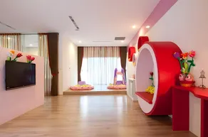 Lakeside Resort Hotel - Image 5