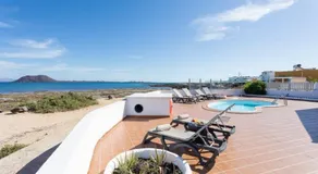 Villa Remos with Beachfront Views Private Heated Pool Fast Wifi BBQ by Amazzzing Travel - Image 3