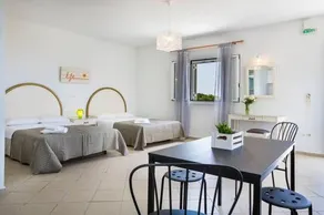 Senses Suites in rural setting - Image 3