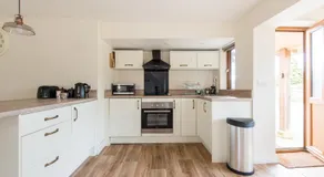 Blacklaines Annexe - Image 3