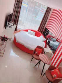 168 Express Hotel - Image 2