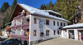 Allgäu Apartments Hüs 8 oder 9 Ferienzimmer mit Self-Checkin - Image 2