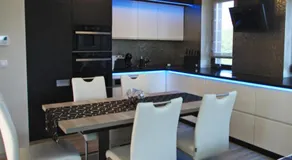 Paloznak Lux Apartmanház - Image 4