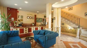 Hotel CENTRAL Balchik - Image 3