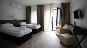 Urban 7 Residence - Image 2