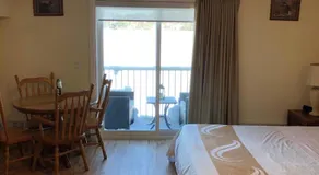 Muskoka Lakes Hotel and Resorts - Image 2