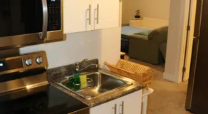 Guest Suite in Calgary - Image 5