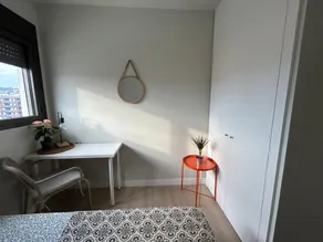 Double room private bathroom parking beach metro - Image 2
