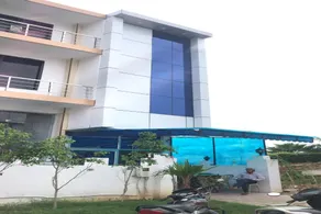 OYO Hotel Taj King Residency - Image 3