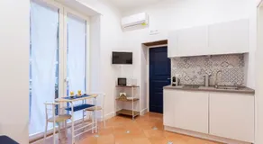Eleonora Suites - Image 4