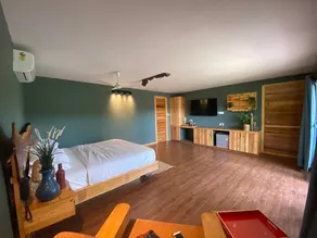 The Wilderness Retreat | Cottage & Restaurant - Image 5