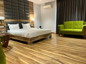 Hotel Tamarind Tree - Image 3