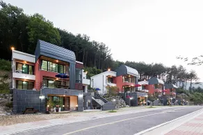 Yoninsan Spring Resort - Image 2