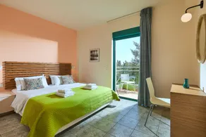 Bella Vista Hotel Apartments - Image 2