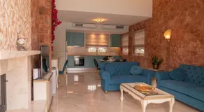 99 Luxury Exotic Villas - Image 4