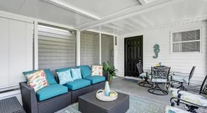 Cheerful residential home with boat launch access - Image 4