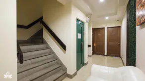 ZEN Rooms Silom 12 - Image 2