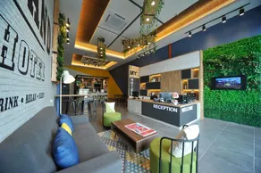 MYe Hotel - Image 2
