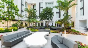 Innovation Hotel - Image 3