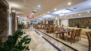 A25 Signature Hotel - Image 2