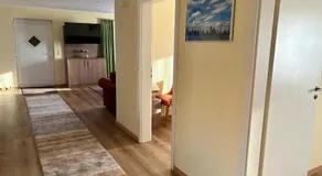 Ellen Hotel - Image 4