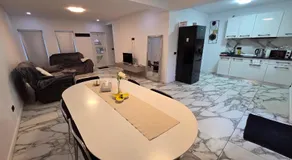 Casa Party - Image 2