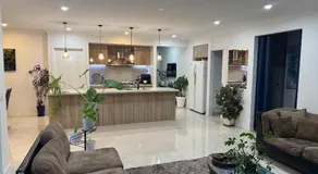 Quite and Cozy Room - Image 4