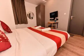 925 Hotels 002 Chattarpur Enclave - Image 4