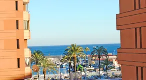 Recently refurbished apartment with sea views. - Image 4