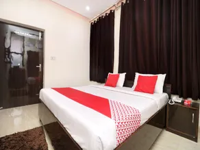 OYO Flagship 16694 Hotel Kb Square - Image 4