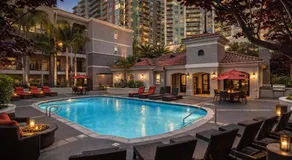 Luxury 1BR & 2BR Near Venice Beach MDR Retreat with Pool & Spa - Image 3