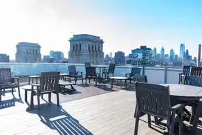Stay Like A Boss- Penthouse-Views- Convention Center- Free Parking - Image 3