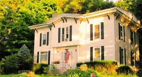 Kountry Living Bed and Breakfast - Image 4