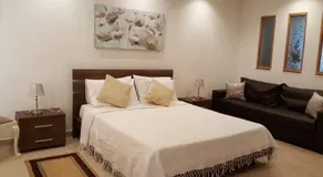 White Pearl Apart 5 - Image 2