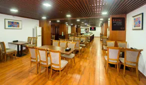 Zhuhai Haijing Hotel - Image 3