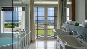 A Luxurious Resort Near the Beach  Resort Villa Costa Branca - Image 5