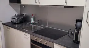 Schöne, gemütliche möblierte 2 Zi Wohnung in RGB - Image 4