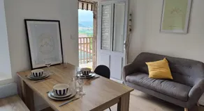 T2 cosy avec balcon & vue sur la vallée - Image 2