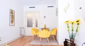 Familienfreundliche Wohnung mit Garten, Pool und Terrasse - Image 4