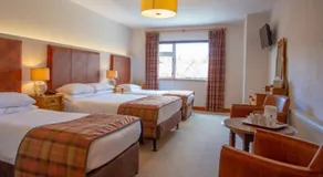 Lydons Lodge Hotel - Image 2