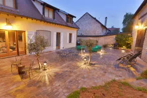 LUXURY Bergerie Corsica, PARIS Orly et disney - Image 5