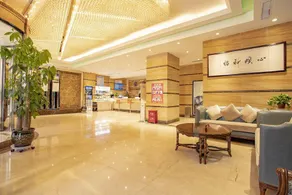 Hezuo Boya International Hotel (Shambala Cultural Plaza) - Image 4