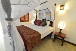 Saachi Lagoon Resort - Image 4